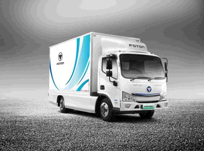 Caminhão elétrico Foton iBlue representando a conquista do prêmio de Maior Valor de Revenda
